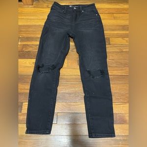 No Boundaries black jeans size 5